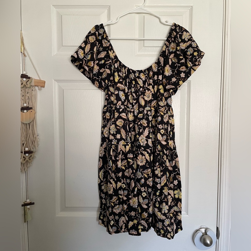 Old Navy Women’s Floral Off The Shoulder Black & Yellow/Beige Dress Size Small